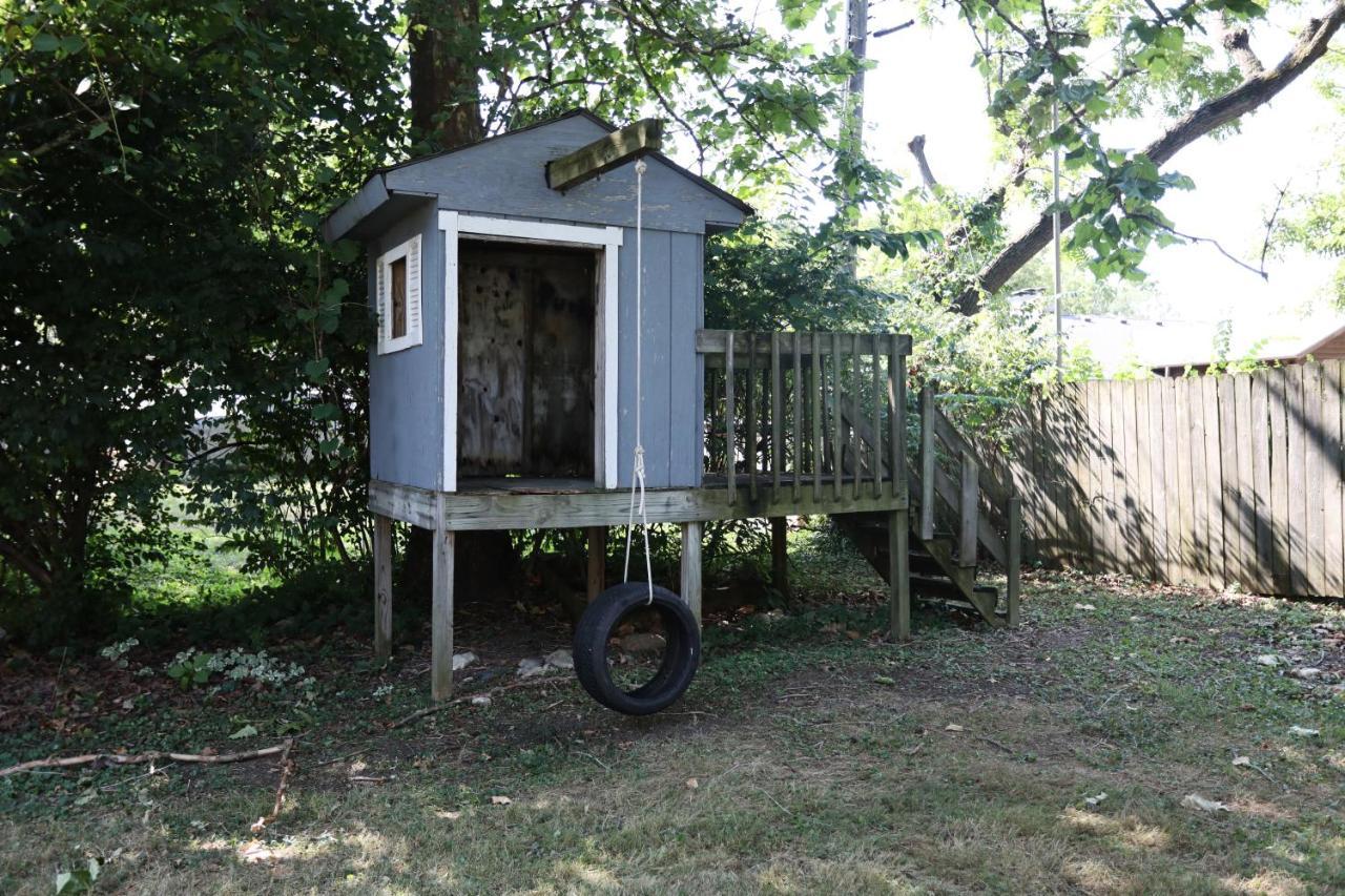 Casa vacanze Blue House, Blocks From Ross-aide, Mackey, Samara House, Birck Golf Complex